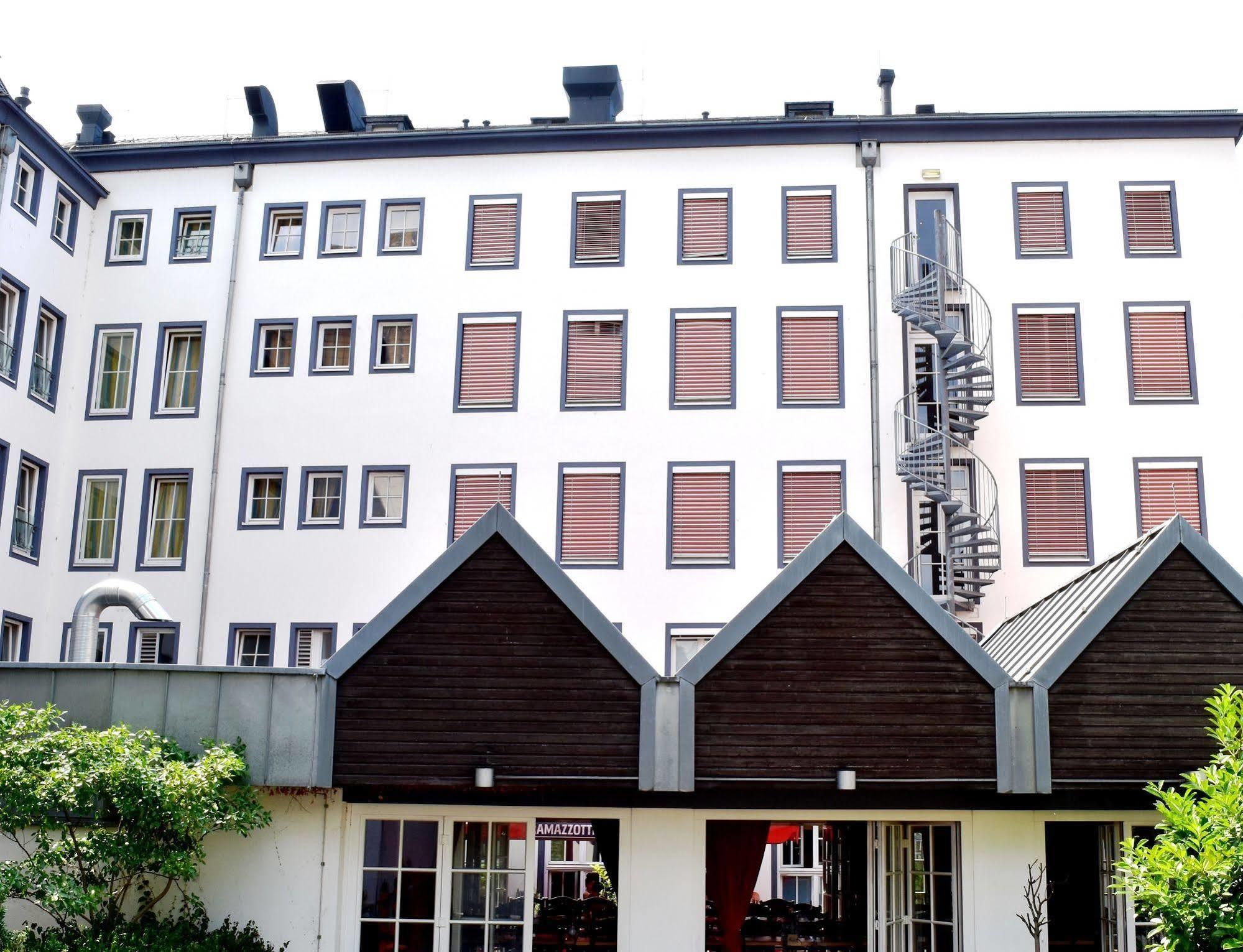 XII Apostel Albergo Köln Ngoại thất bức ảnh